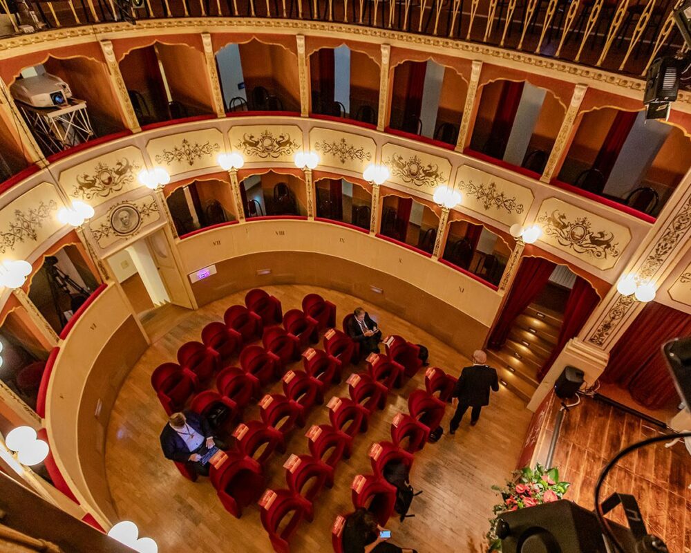 XVIII SISMeR Forum. The Smallest Theater In The World: The Uterus
